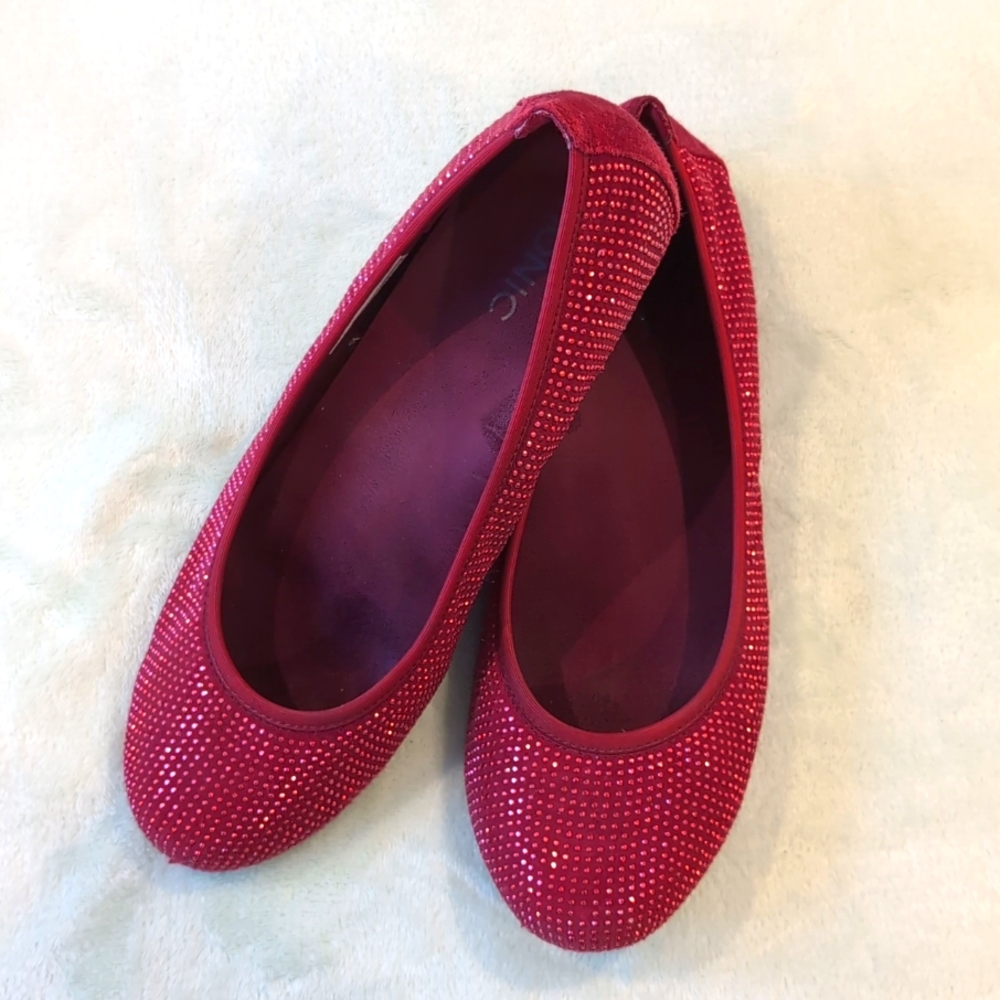 Red Vionic flats 10 women